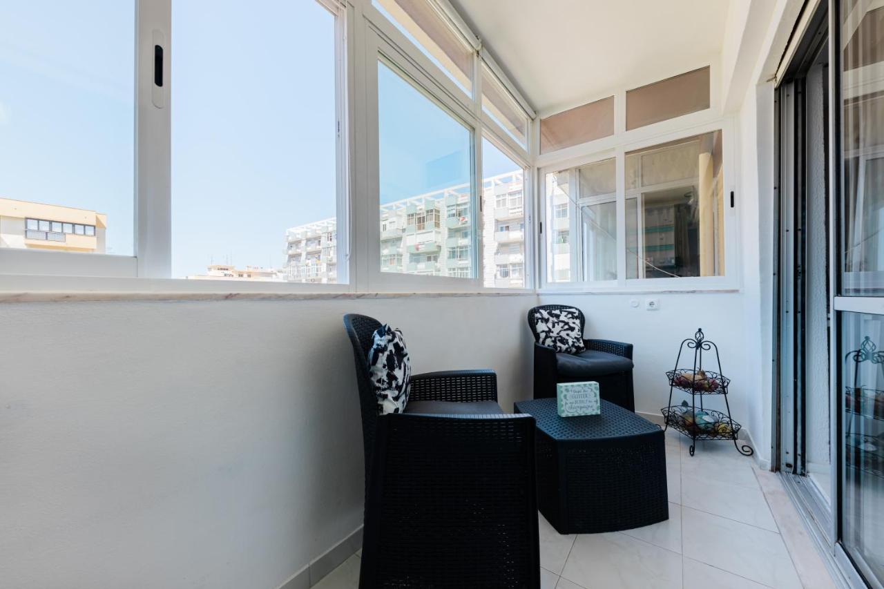 2 Room Condo - 5 Mins From Costa Da Caparica Beach & Bars Ngoại thất bức ảnh