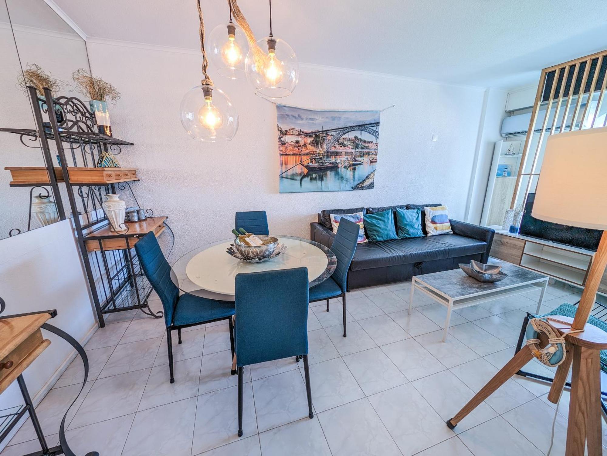 2 Room Condo - 5 Mins From Costa Da Caparica Beach & Bars Ngoại thất bức ảnh