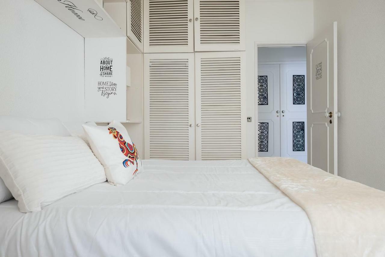 2 Room Condo - 5 Mins From Costa Da Caparica Beach & Bars Ngoại thất bức ảnh